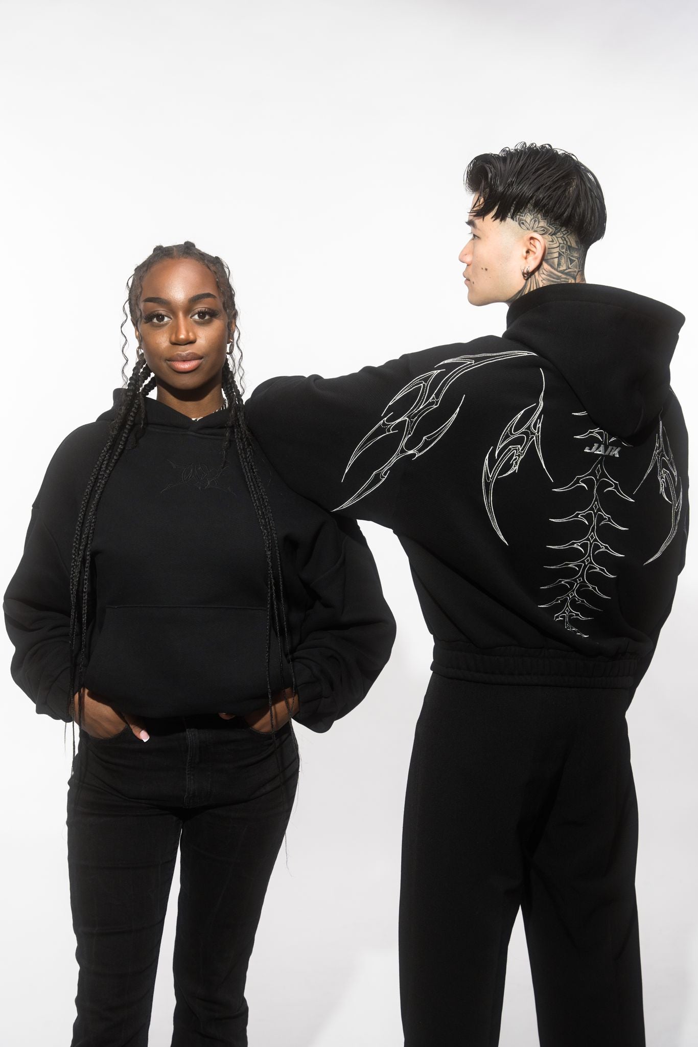 JAIK | ERSTAUFLAGE HOODIE